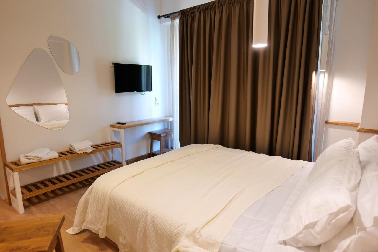Alex & Sofi Hotel Himare Exterior foto