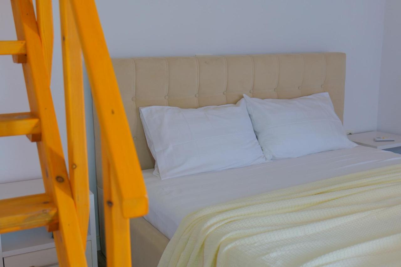 Alex & Sofi Hotel Himare Exterior foto