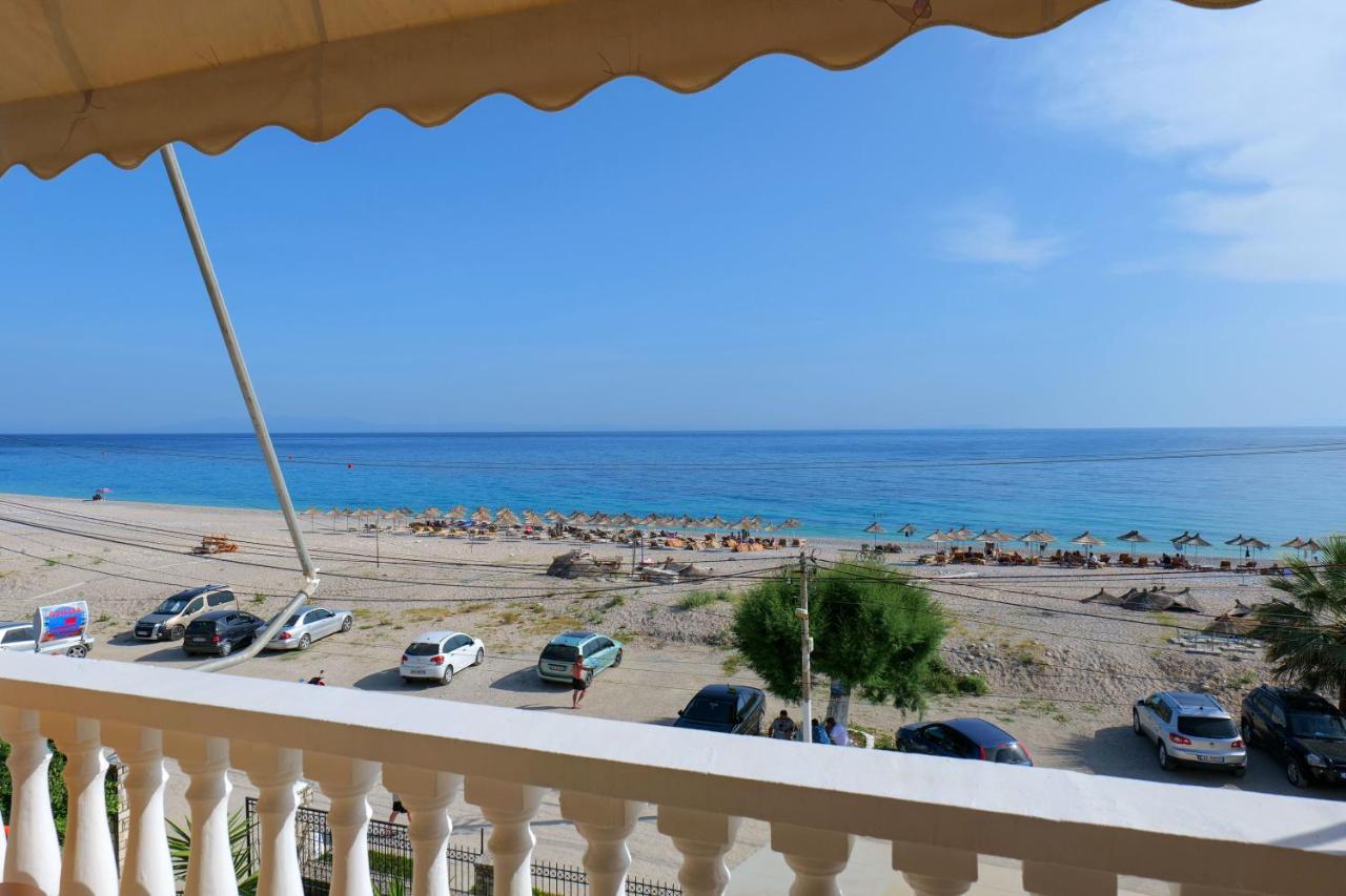 Alex & Sofi Hotel Himare Exterior foto