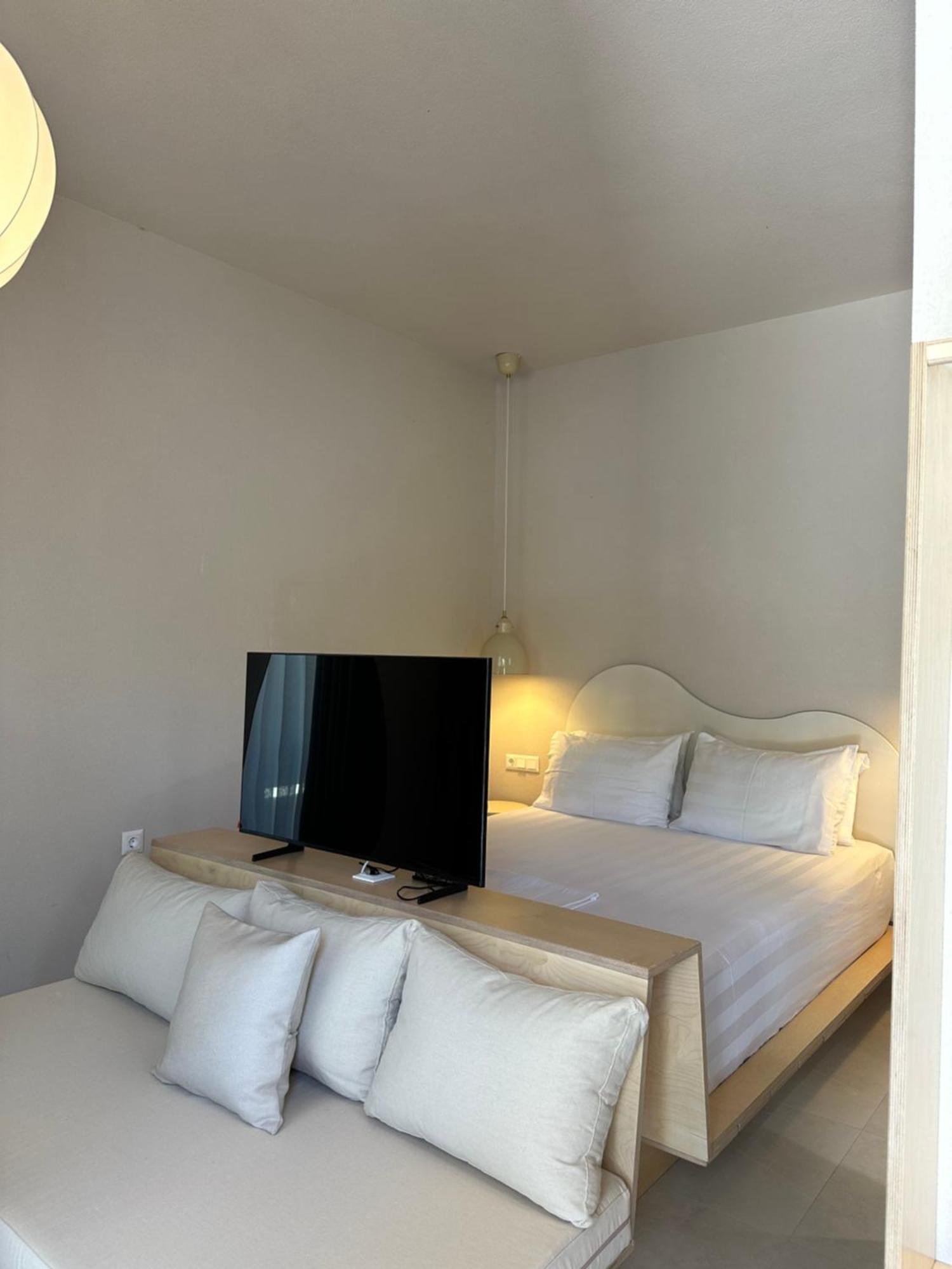Alex & Sofi Hotel Himare Exterior foto